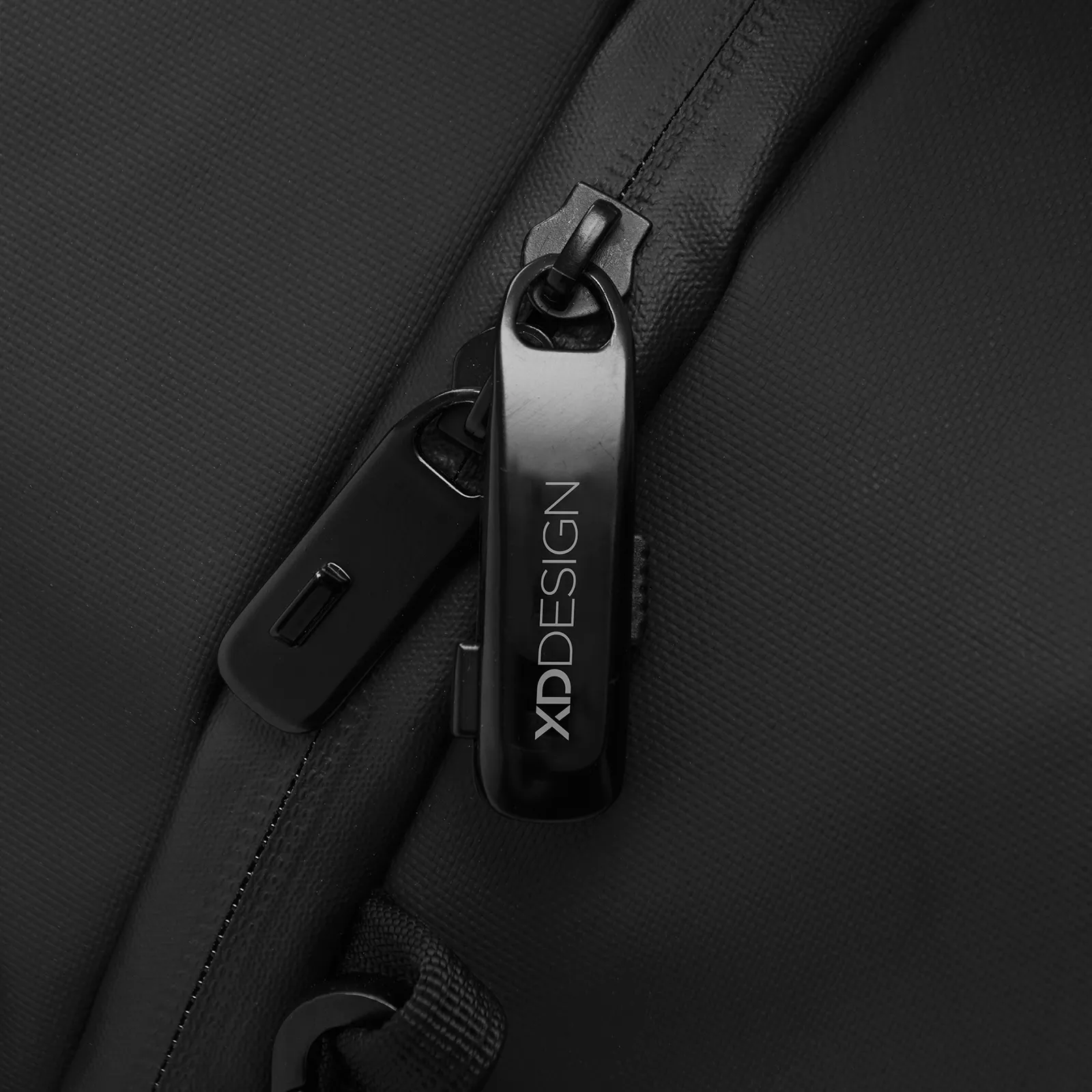 xd-design-urban-weekend-bag_black_7